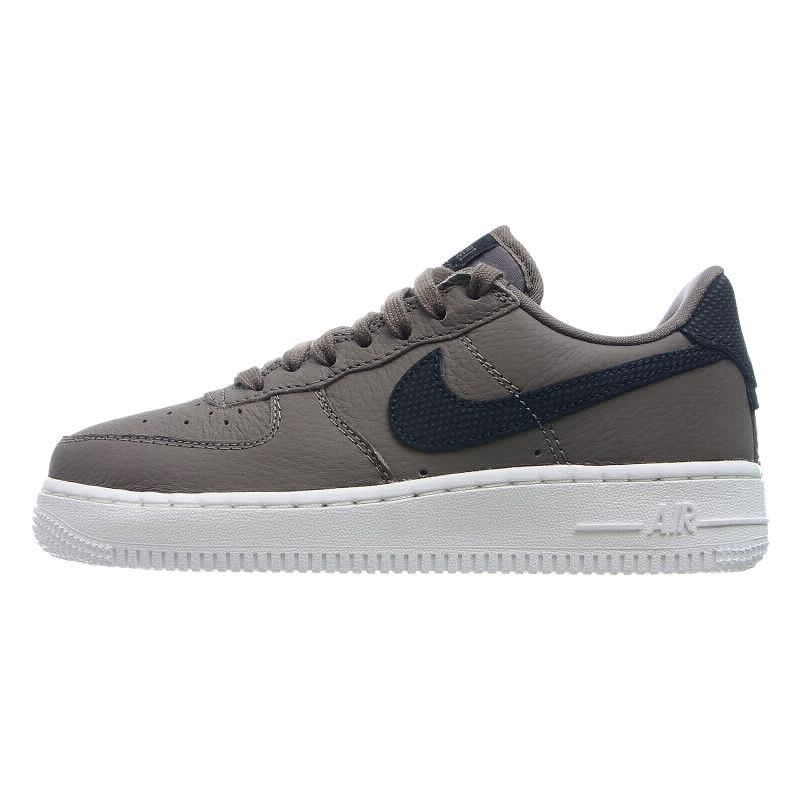 sneaker image